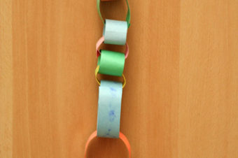 Make a Paper Chain Calendar